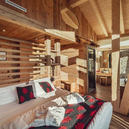 Hotel Ciasa Lorenzi Cortina d'Ampezzo Bagian luar foto