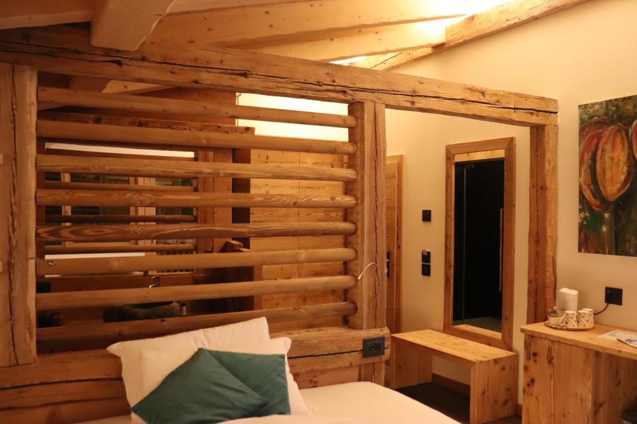 Hotel Ciasa Lorenzi Cortina d'Ampezzo Bagian luar foto