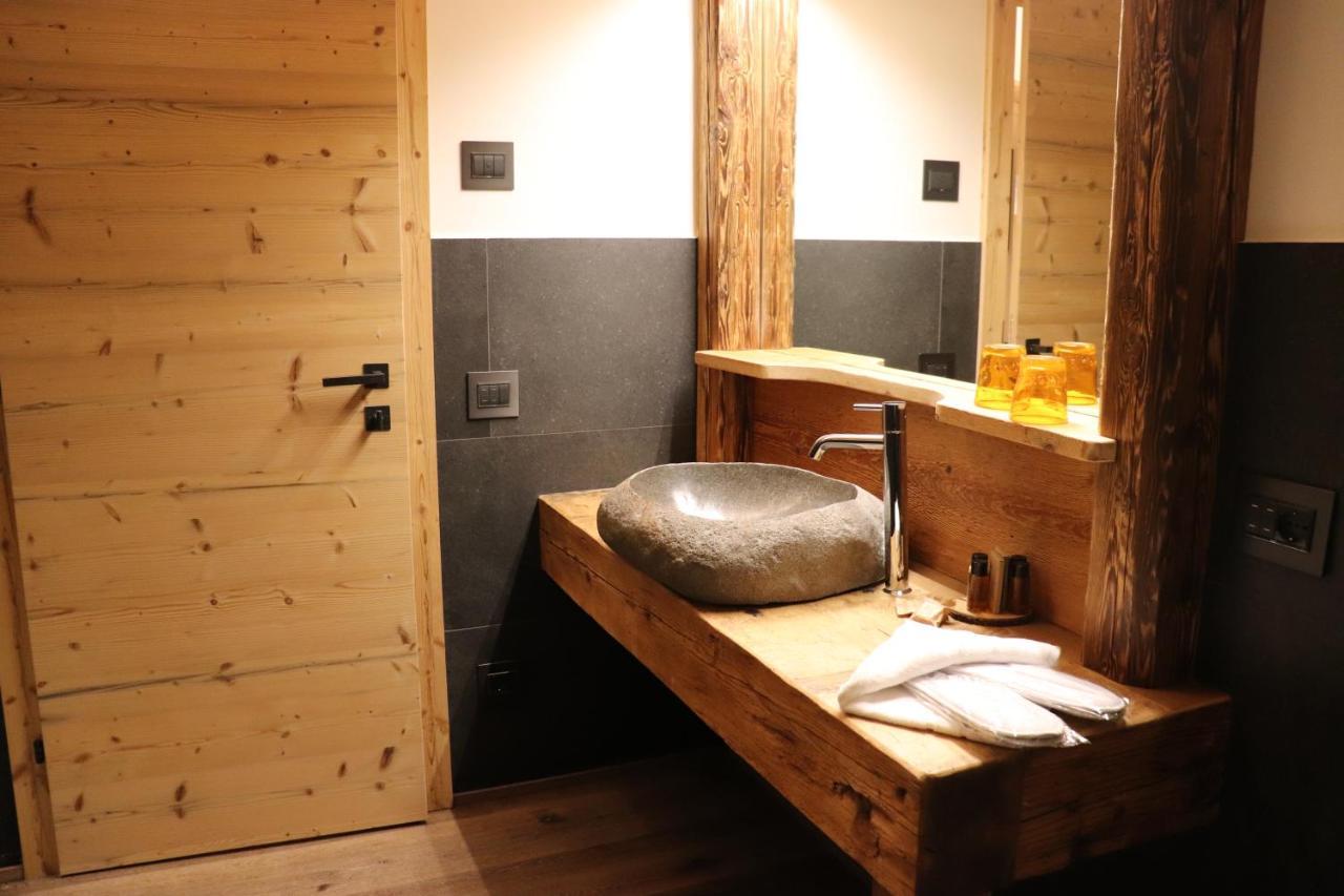 Hotel Ciasa Lorenzi Cortina d'Ampezzo Bagian luar foto