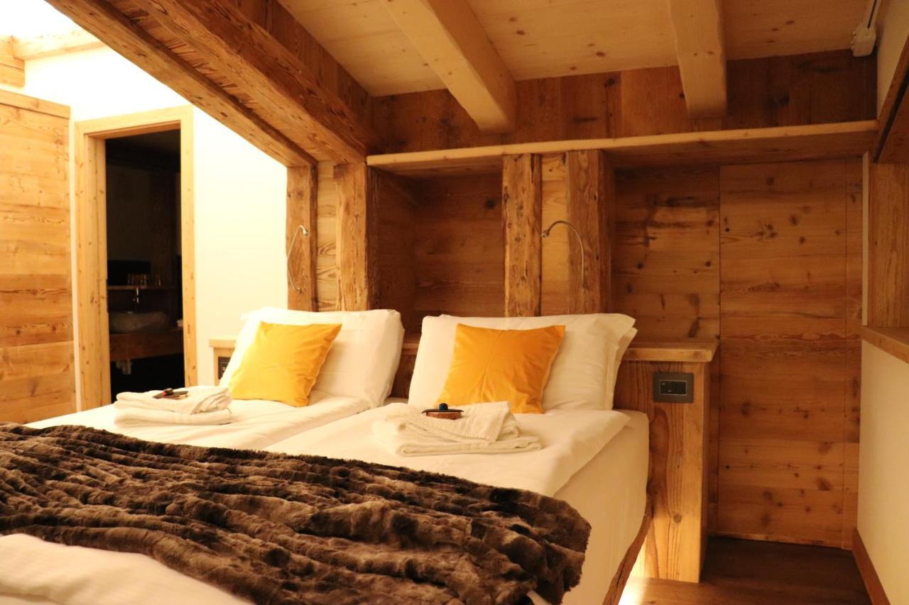 Hotel Ciasa Lorenzi Cortina d'Ampezzo Bagian luar foto