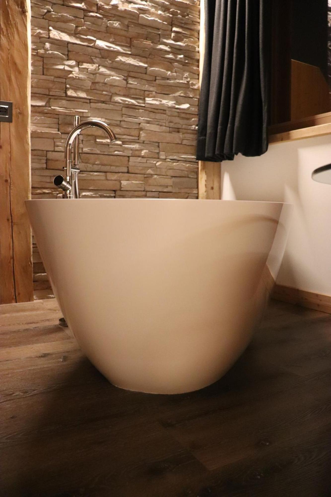 Hotel Ciasa Lorenzi Cortina d'Ampezzo Bagian luar foto