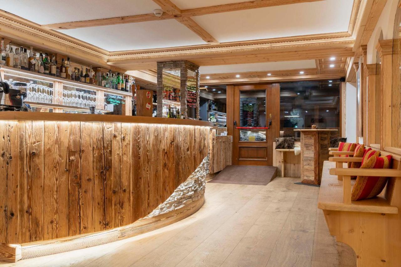 Hotel Ciasa Lorenzi Cortina d'Ampezzo Bagian luar foto