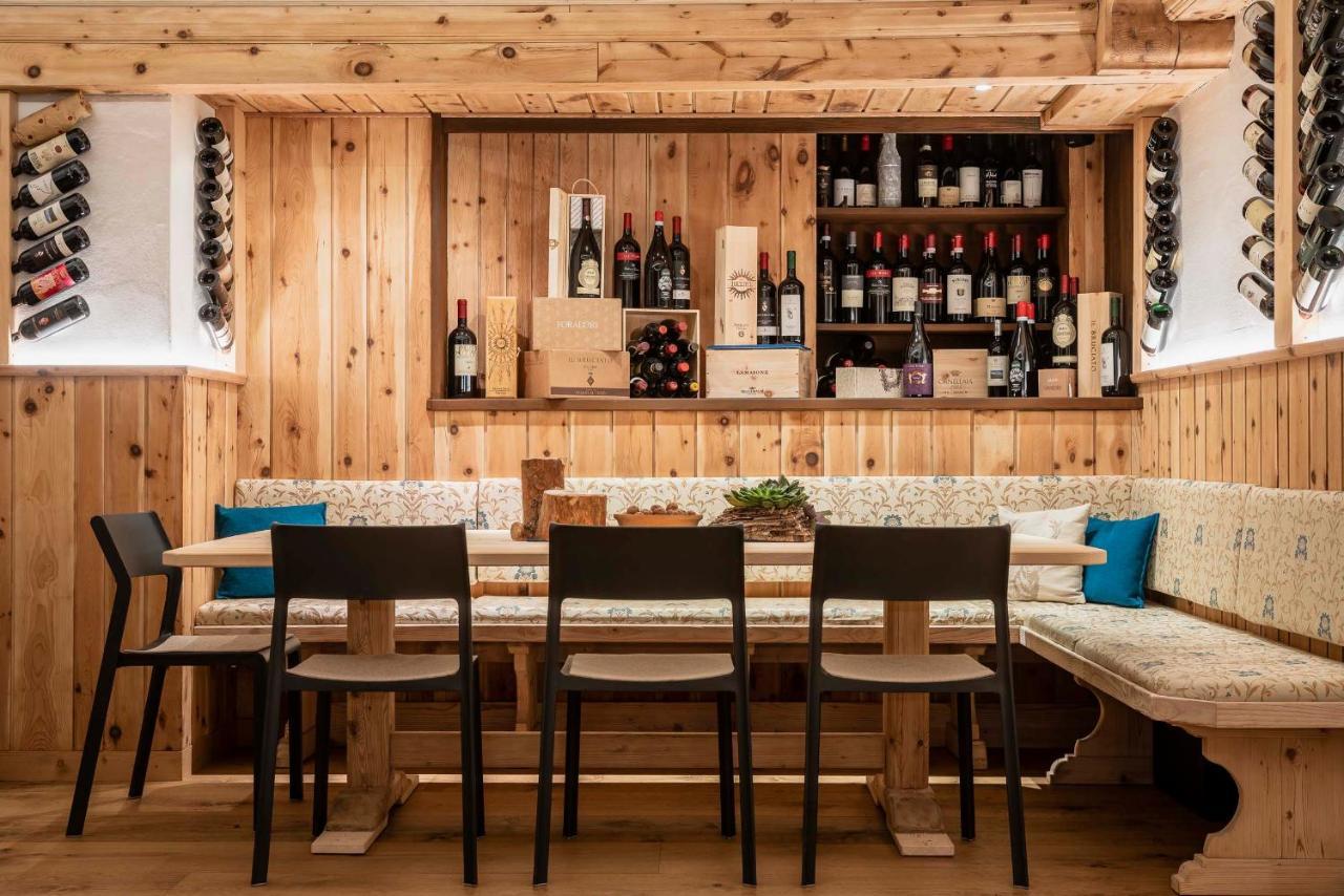 Hotel Ciasa Lorenzi Cortina d'Ampezzo Bagian luar foto